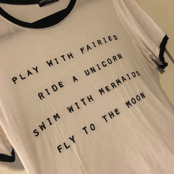 🌸Forever 21 T-Shirt - Picture 3 of 3